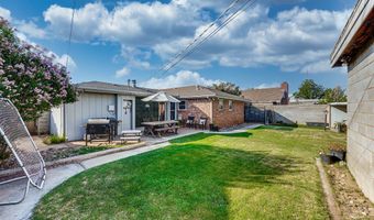 1105 Crescent Dr, Andrews, TX 79714
