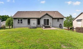 16913 Juniper Dr, Basehor, KS 66007