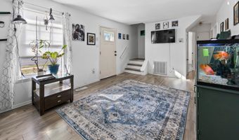 14 Georgetown Blvd, Barnegat, NJ 08005