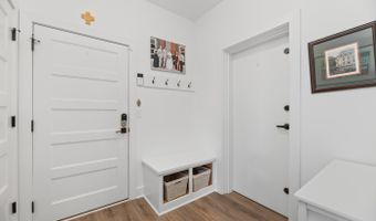4928 N Prestwick Ave, Bel Aire, KS 67226