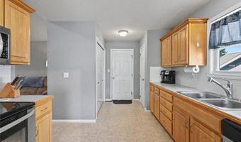 1000 Kathys Ct, Baldwin City, KS 66006