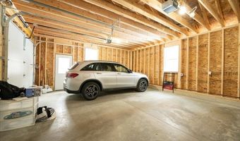 28 Murray Rd, Ashburnham, MA 01430