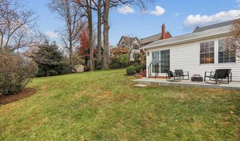 941 N MCKINLEY Rd, Arlington, VA 22205