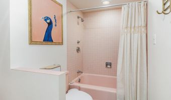 424 Fairlane Dr, Alma, MI 48801