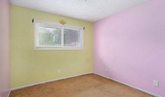 1207 Sherri Jane Ln, Aurora, MO 65605