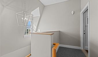 18 State St 5 (3rd Floor East), Bristol, RI 02809