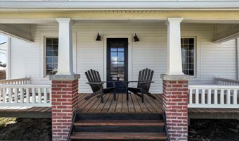 137 E 1400 Rd, Baldwin City, KS 66006