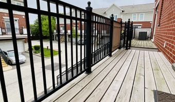 203 W Hyde St, Arlington Heights, IL 60005