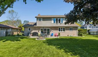 7253 Flamingo Rd, Algonac, MI 48001