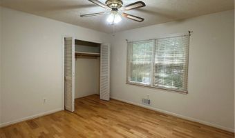 375 Segrest Cir, Athens, GA 30605