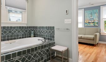 238 KING GEORGE St, Annapolis, MD 21401