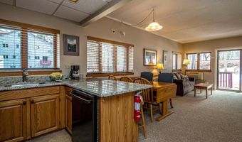 9 F River Run Dr, Bartlett, NH 03838