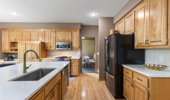 13845 Essex Trl, Apple Valley, MN 55124