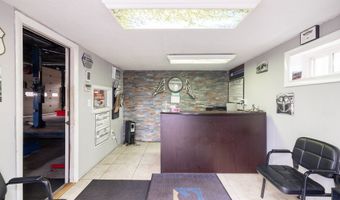 20 Ramp Rd, Canton, CT 06019