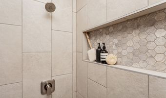 519 16th Avenue Ct SE, Altoona, IA 50009
