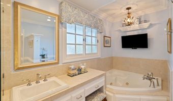 2136 W Gaucho Dr, Rancho Palos Verdes, CA 90275