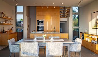 11 Lakeview Ter, Burlington, VT 05401