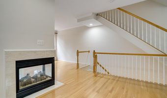 6490 TAYACK Pl, Alexandria, VA 22312