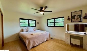 5811 N Luce Rd, Alma, MI 48801