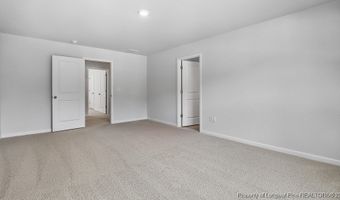 1049 Misty Creek Dr, Aberdeen, NC 28315