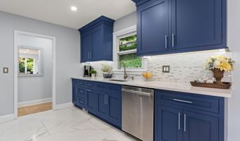 123 Ocean Blvd, Atlantic Highlands, NJ 07716