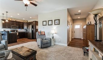 1611 Breca Ridge Dr 4, Anamosa, IA 52205