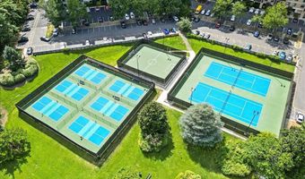 205 YOAKUM Pkwy 721, Alexandria, VA 22304