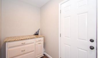 1458 CLUBVIEW Dr, Alexander City, AL 35010