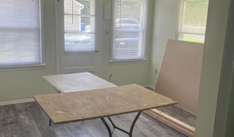 48 Burr St, Barnegat, NJ 08005