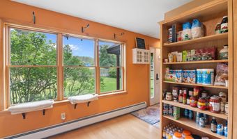 925 Hinesburg Rd, Brattleboro, VT 05301