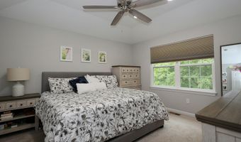 23 Riverview Ct 23, Brookfield, CT 06804