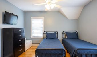 34 Shore Rd, East Providence, RI 02915