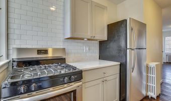 2502 LANGSTON Blvd 2, Arlington, VA 22201