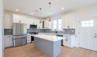 519 Shunpike, Cape May Court House, NJ 08210