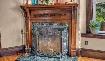 21 Laurel Ave, Auburn, ME 04210