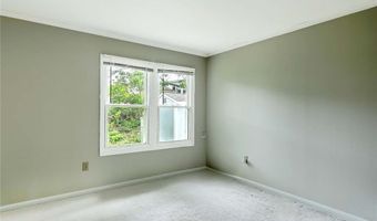 7 Queens Rd, Attleboro, MA 02703