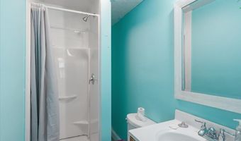 64 Hyde St, Burlington, VT 05401