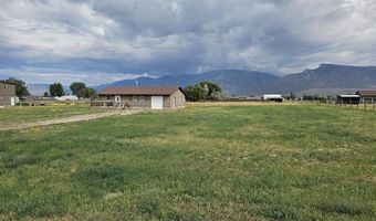 19 Heather Rd, Cody, WY 82414