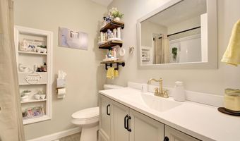 11 E Boesch Dr, Alexandria, KY 41001