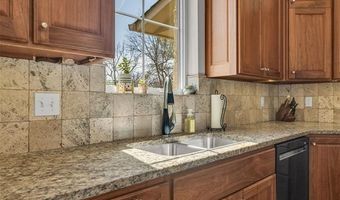 33389 S Coves Dr, Afton, OK 74331