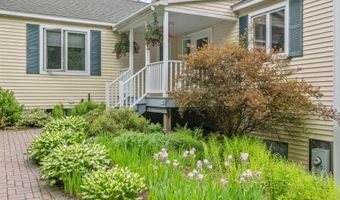 36 Weston Woods Cir, Campton, NH 03223