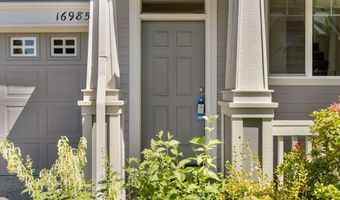 16985 NW SHADOW HILLS Ln, Beaverton, OR 97006