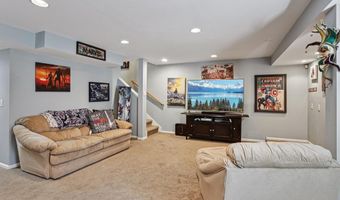 5524 STONECROFT Ln, Allentown, PA 18106