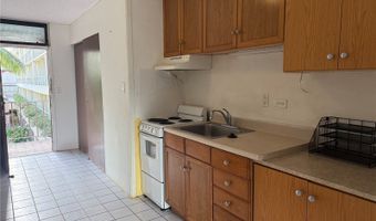 424 Walina St 35, Honolulu, HI 96815