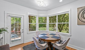 815 Creek Stone Way, Ashland, OR 97520