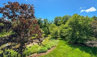 25733 River Dr, Franklin, MI 48025