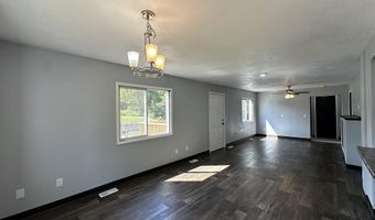 316 N Main St, Albia, IA 52531