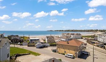 45 Crescent Rd, Middletown, RI 02842