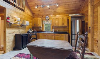 15 N Ridge Rd, Beaver Cove, ME 04441
