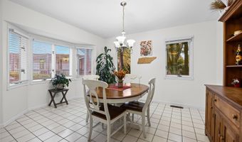 2 Windsor Ct, Amityville, NY 11701